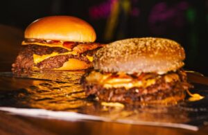 Burgers Janela Bar Crédito Janel Bar